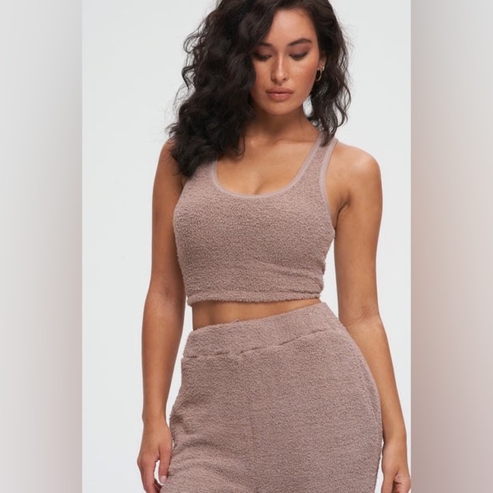 Kuwallatee plush taupe set